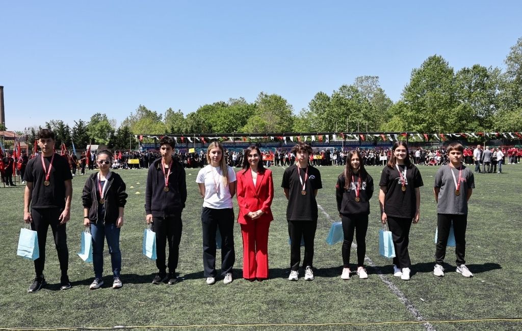 19 Mayis Ataturku Anma Genclik Ve Spor Bayraminin 106. Yil Donumu Beykozda Sevinc Ve Coskuyla Kutlanirken Renkli Goruntulere Sahne Oldu. 19
