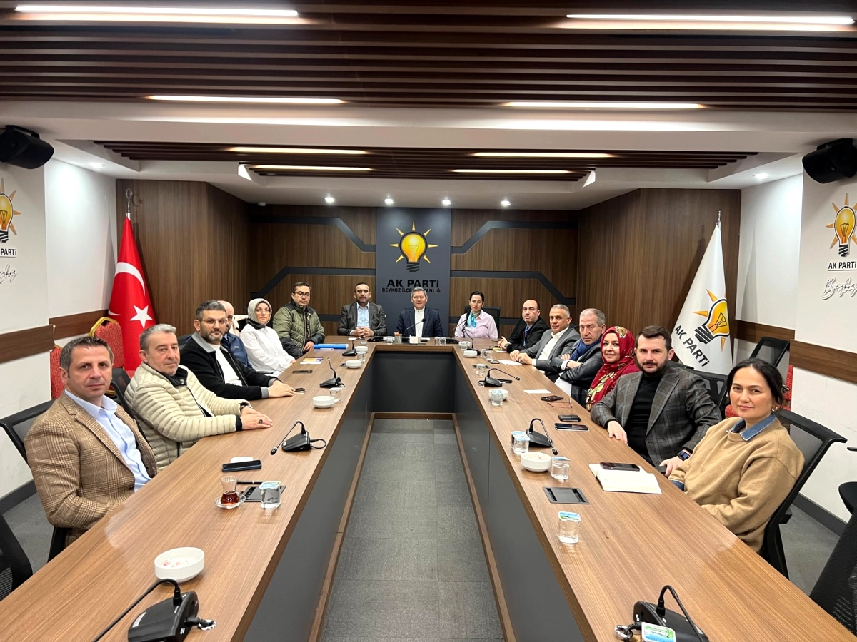 Beykoz’da Siyasi İstişare: AK Parti İlçe Yönetimi Toplandı