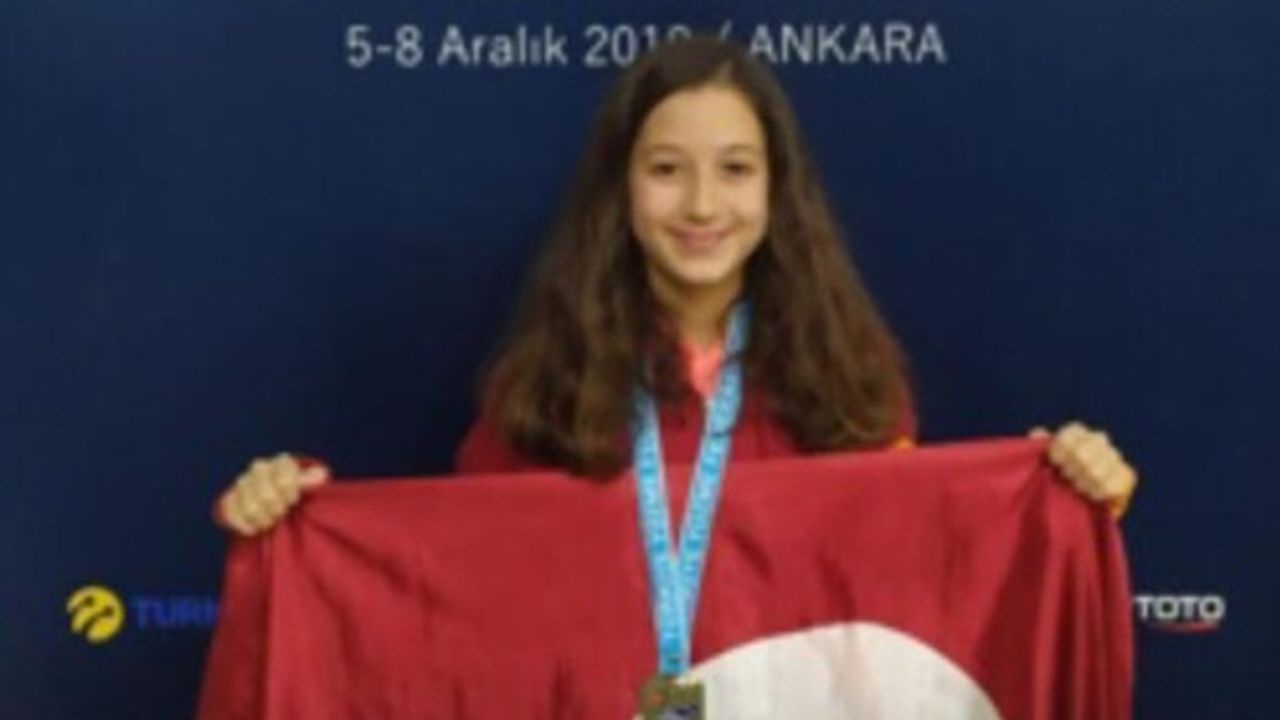 Yüzme Şampiyonasından Beykoz'a 2 madalya