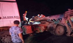 Beykoz’da hafriyat kamyonu otomobille çarpıştı: 3 yaralı