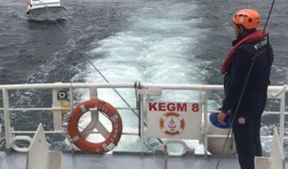 Beykoz'da sürüklenen tekne kurtarıldı