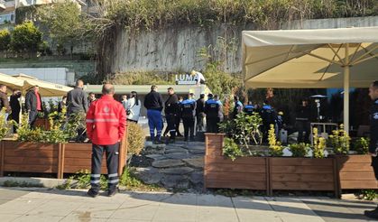 CHP’li Özçelik’in Mekanına İBB Zabıta Yıkım Baskını