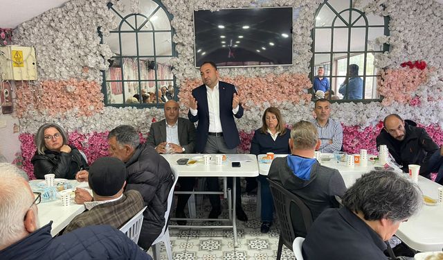 CHP'nin ileri gelenlerinden kritik kahvaltı!