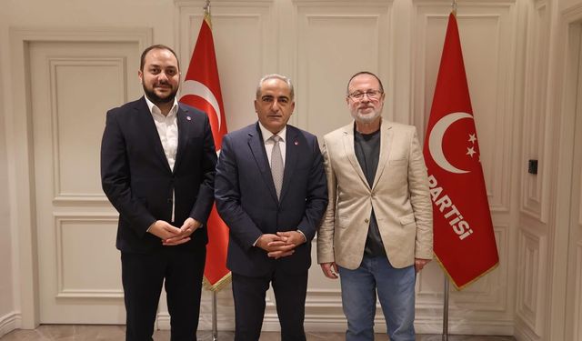 Saadet Partisi Beykoz İlçe Başkanlığı’nda Bayrak Değişimi