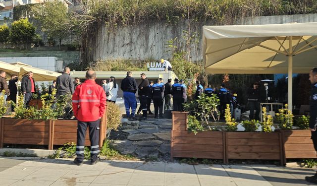 CHP’li Özçelik’in Mekanına İBB Zabıta Yıkım Baskını