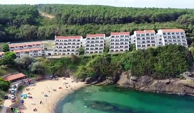 Riva’daki Milyon Dolarlık Otel Tinercilere Kaldı