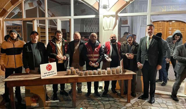 MHP Beykoz, Miraç Kandili’nde 9 Camii'de Kandil Simidi Dağıttı