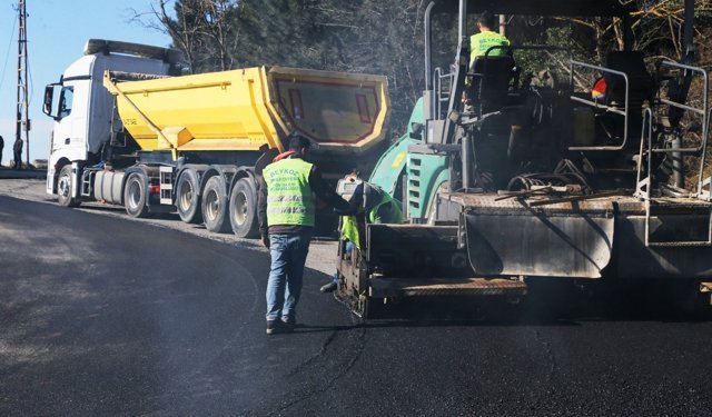Beykoz’da Bozuk Yol Kalmayacak: Asfalt Seferberliği Başladı