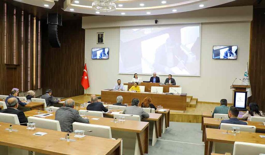 AK Parti, Belediye'de Köseler ve yönetimine yüklendi