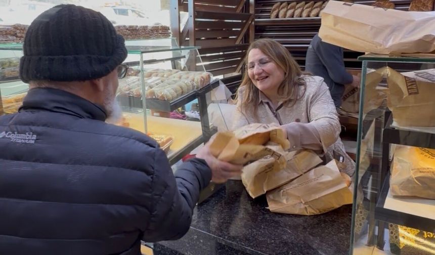 Gümüşsuyu’nda Ramazan Bereketi: Muhtar Zekiye Kambur’dan 10 Bin Pide, 250 Haneye Erzak