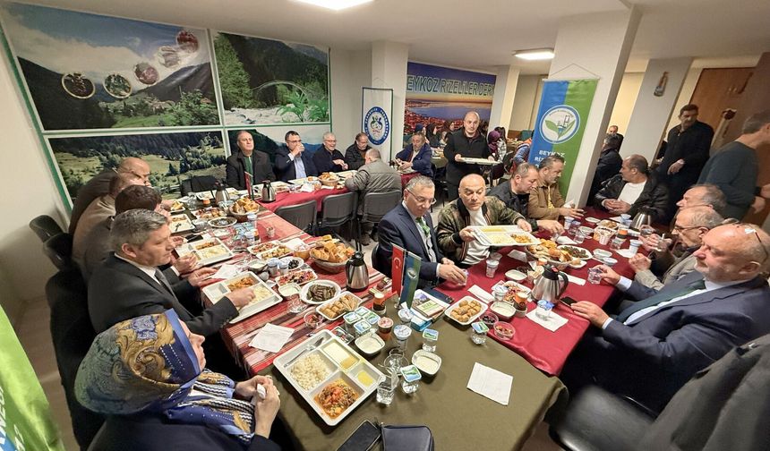 Beykoz Rizeliler Derneği İftar Sofrasında Buluştu