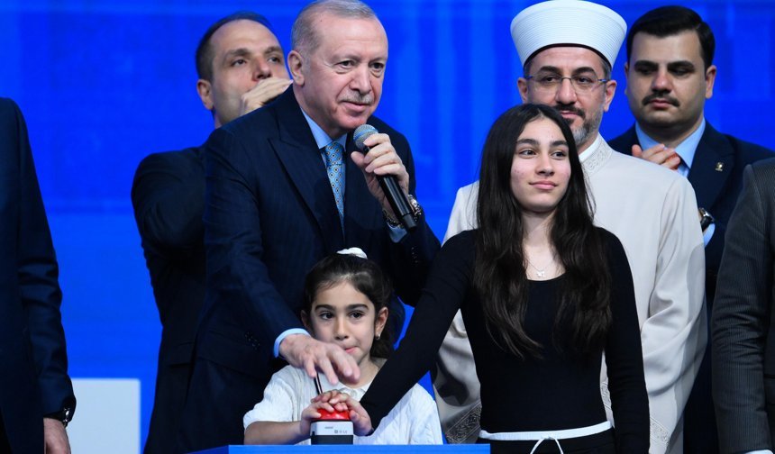 Cumhurbaşkanı Erdoğan’dan Kura Töreninde Gürzel Ailesi’ne Özel İlgi