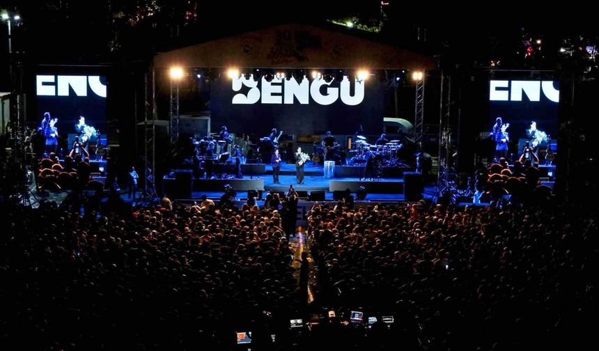 Beykoz’da 30 Ağustos Coşkusu Bengü Konseriyle Zirveye Ulaştı