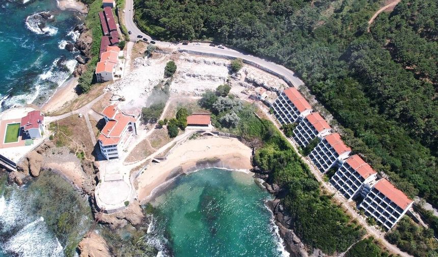Beykoz’un metruk otelinde yıkım tamamlandı